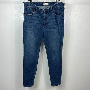 Madewell Blue 9” Mid Rise Skinny Leg Whiskering Jeans Size 34